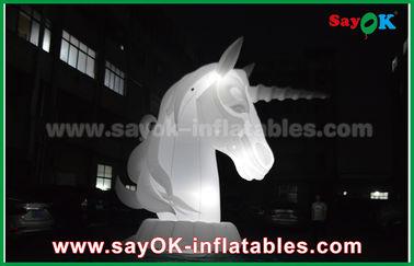 Opblaasbare tekenfilmfiguren Volwit Oxfiord Stof Opblaasbaar Paard Eenhoorn Met LED-licht